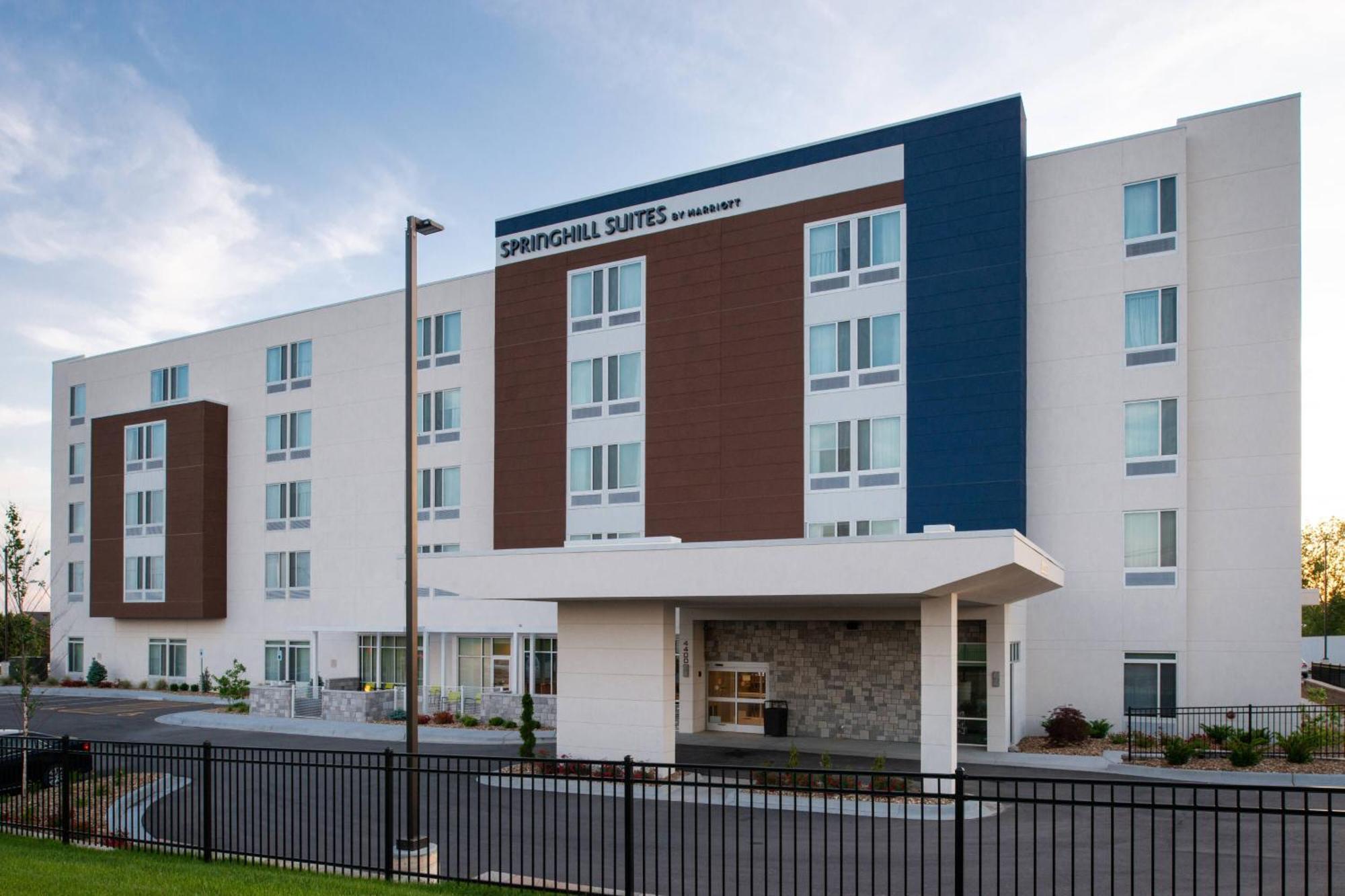 Springhill Suites By Marriott Kansas City Northeast Extérieur photo